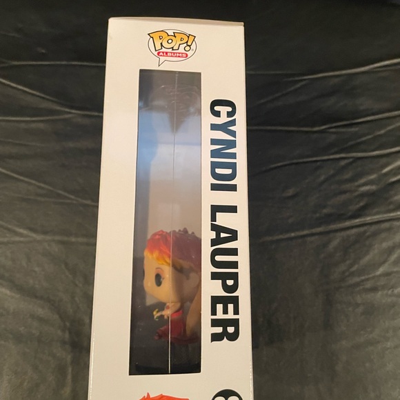 Funko pop albums #32 Cyndi Lauper - Picture 3 of 4